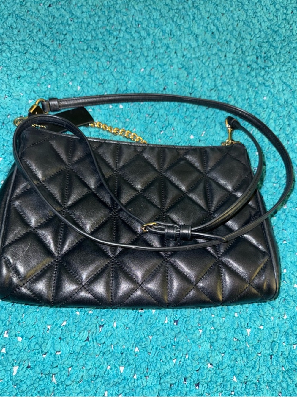 Coach Carrie black quilted crossbody chain purse like new - Picture 6 of 12